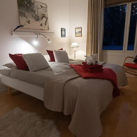 Aaria Bed & Breakfast 4*